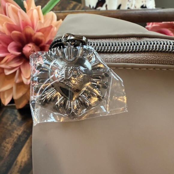 Dolce Gabbana devotion Gray Duffle - Picture 3 of 8